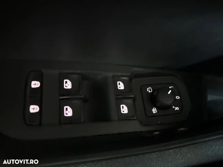 Skoda Karoq 1.5 TSI DSG Sportline - 30