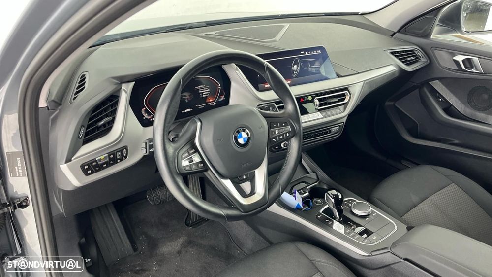 BMW 118 i Auto - 11
