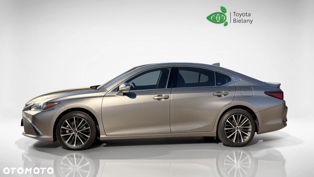 Lexus ES 300h Business Edition - 21
