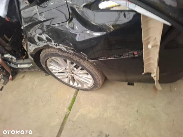 Toyota Camry 2.5 Hybrid Comfort CVT - 5