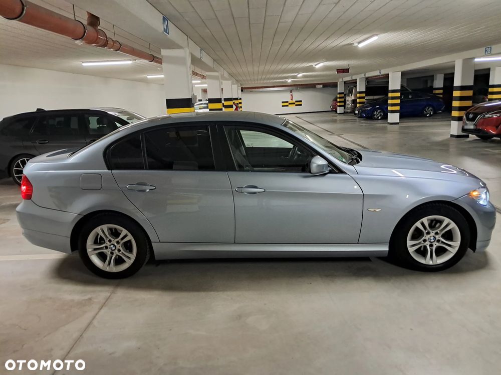 BMW Seria 3 318d - 5