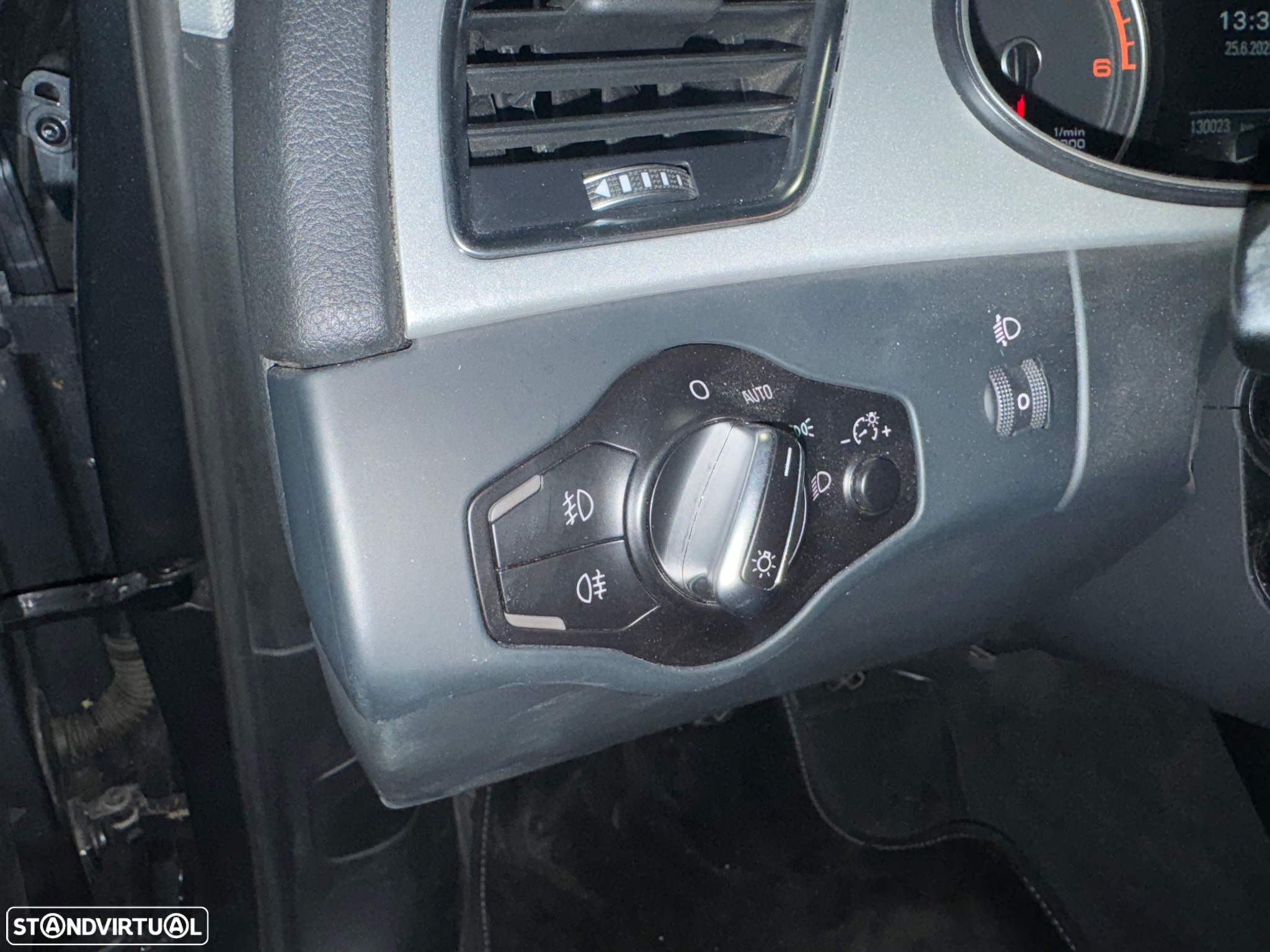 Audi A4 Avant 2.0 TDI Business Line Sport - 15