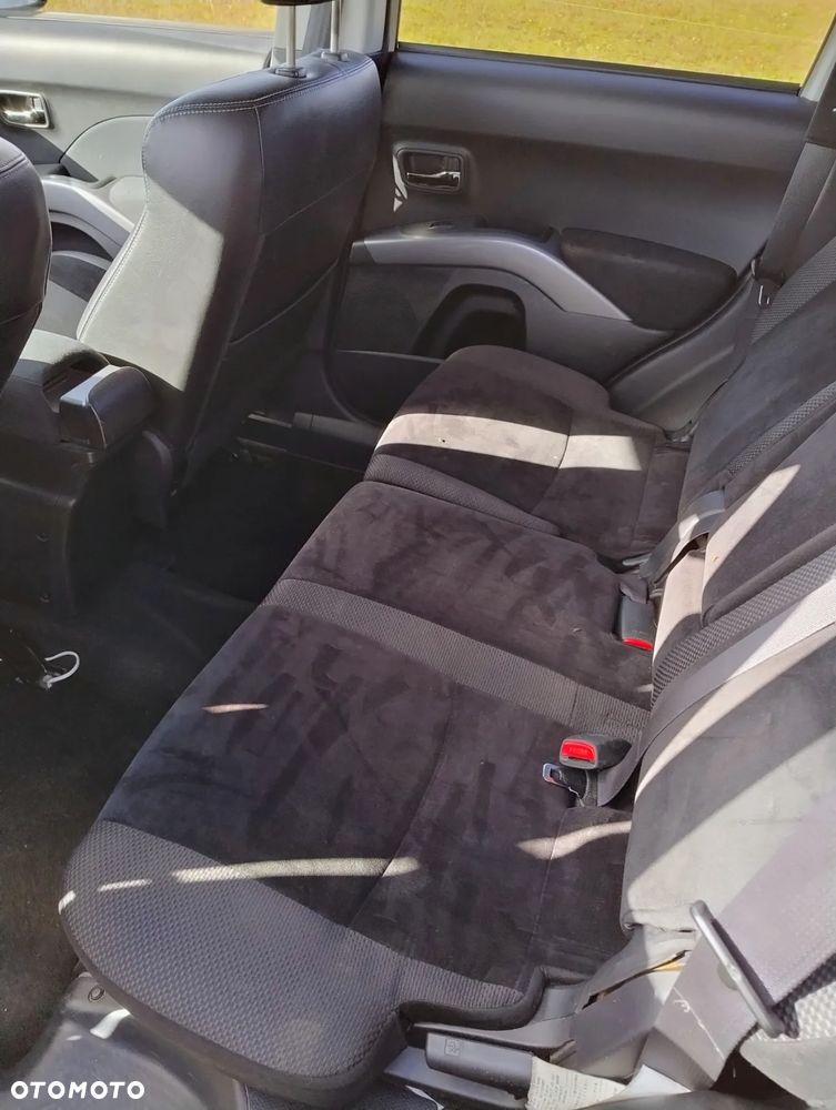 Mitsubishi Outlander 2.4 SE CVT - 8