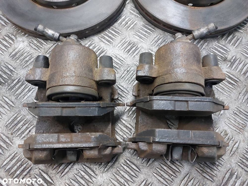 TARCZE HAMULCOWE PRZÓD + KLOCKI + ZACISKI SEAT IBIZA III 1.2 12V - 3