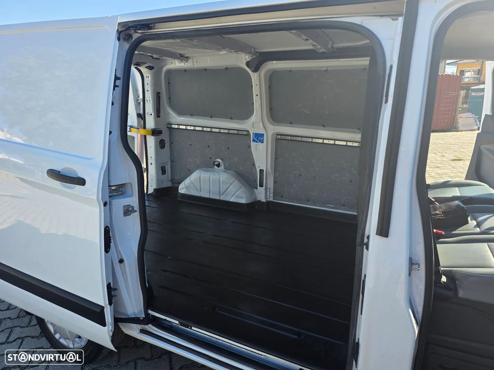 Ford Transit Custom 2.2 TDCI 270 L1 - 26