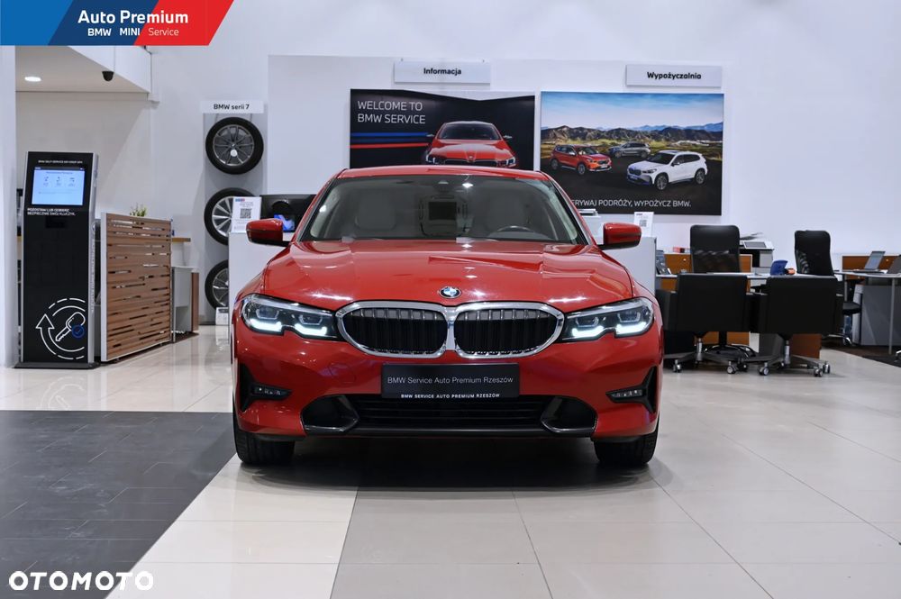 BMW Seria 3 320i - 3