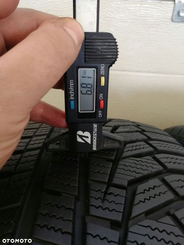 Opony zimowe 205/45 R 17 Hankook Winter Icept evo2 W320 - 2
