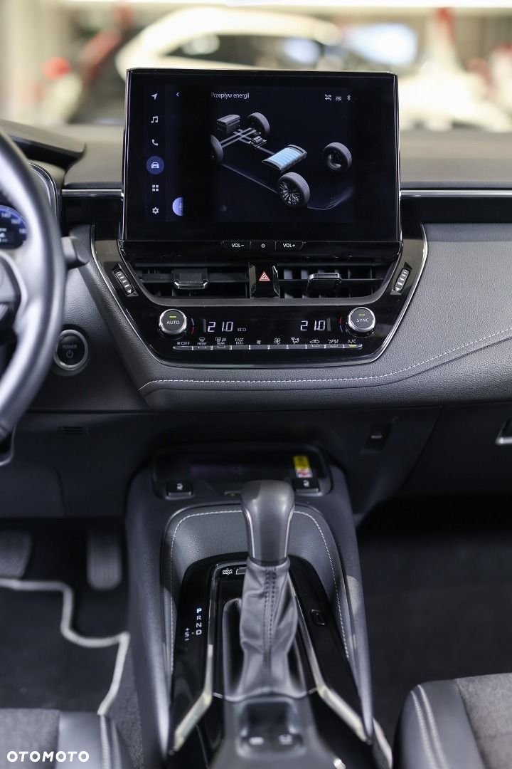 Toyota Corolla - 30
