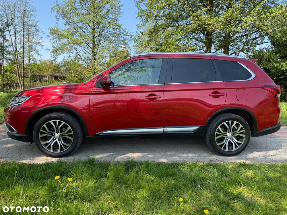 Mitsubishi Outlander 2.0 2WD CVT Diamant Edition - 2