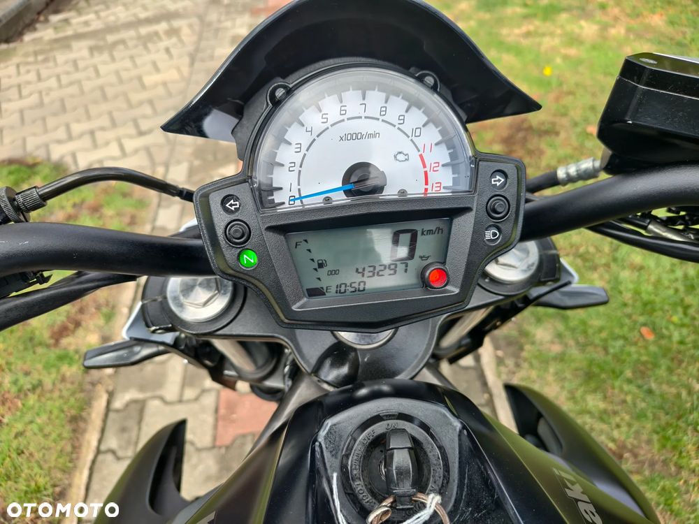 Kawasaki ER - 25