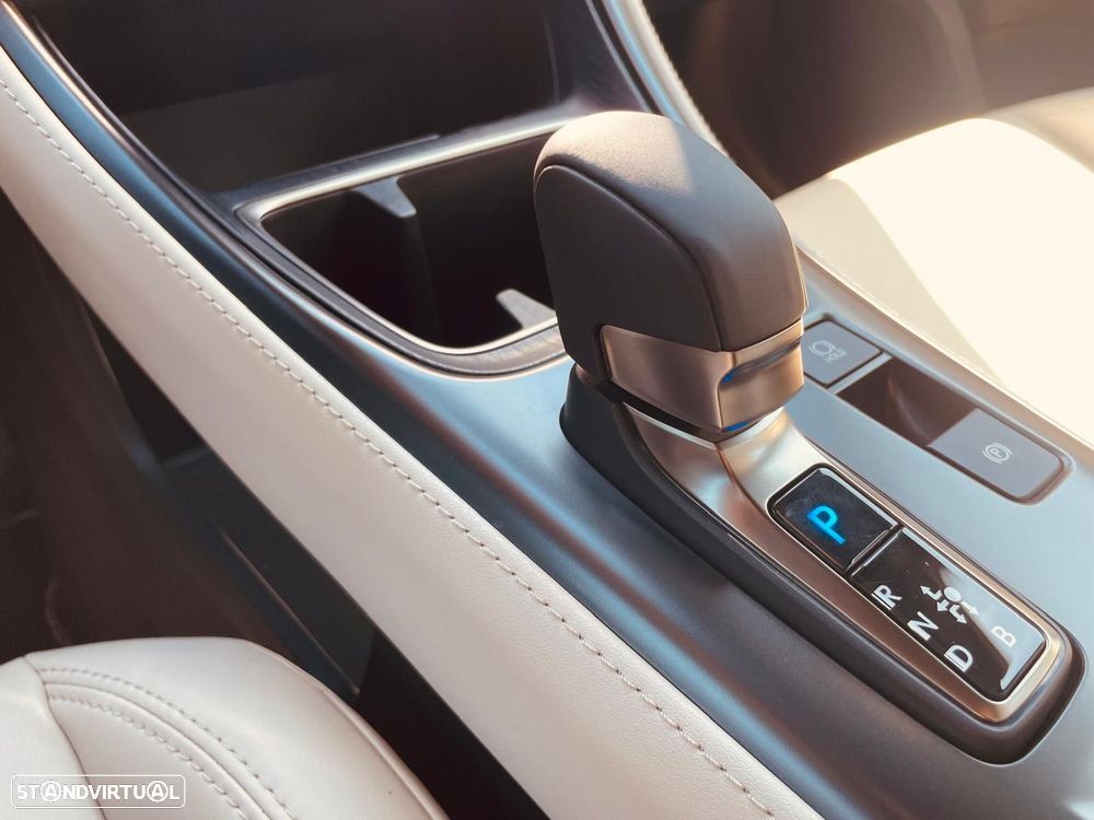 Lexus LBX Elegant - 31