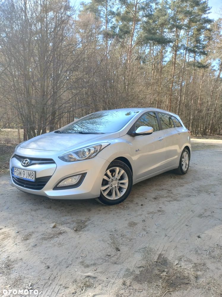 Hyundai i30 1.6 CRDi Classic + - 14