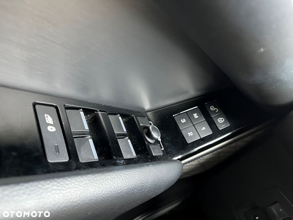 Land Rover Range Rover Velar 2.0 SD4 - 12