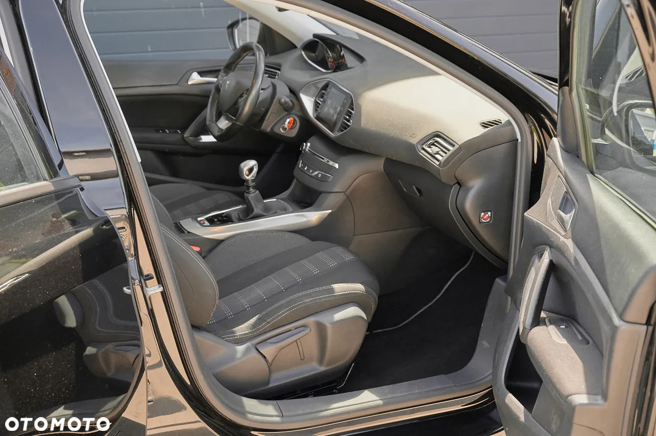 Peugeot 308 SW BlueHDi 150 Stop & Start Niveau 2 Business-Line - 39