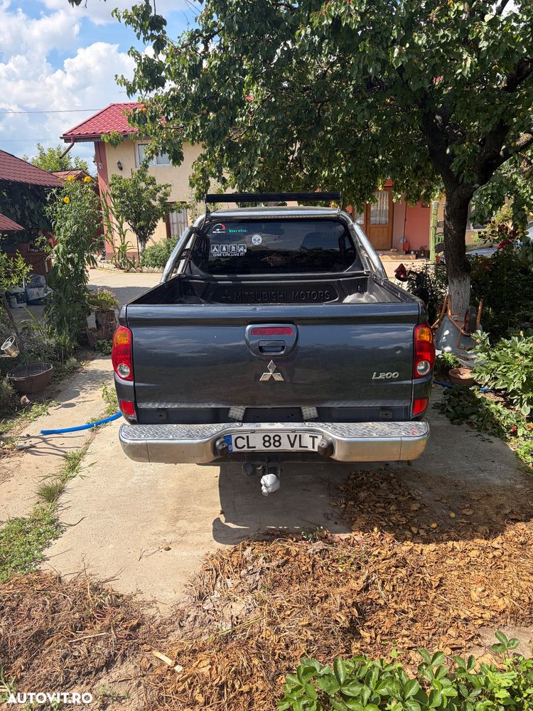 Mitsubishi L200 - 4