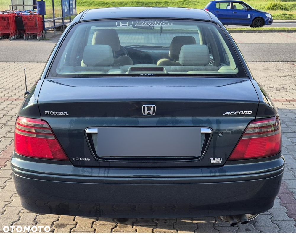 Honda Accord 1.8i LS - 6