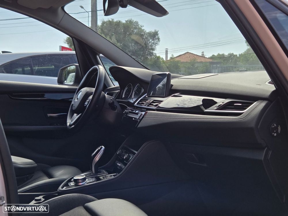 BMW 218 Gran Tourer i Line Luxury Auto - 15