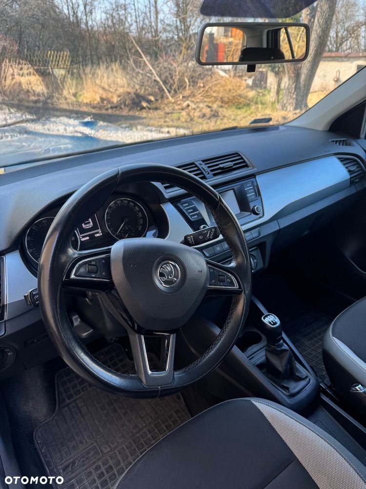 Skoda Fabia - 19