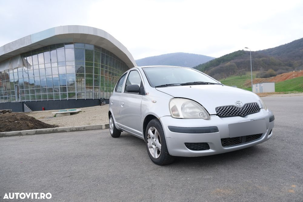 Toyota Yaris - 5