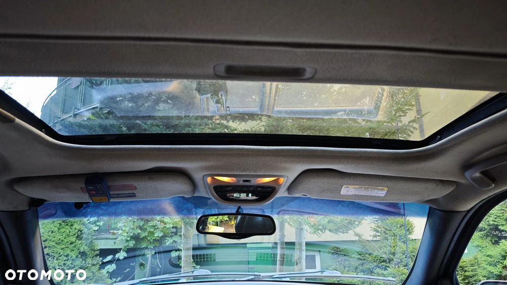 Jeep Grand Cherokee - 11