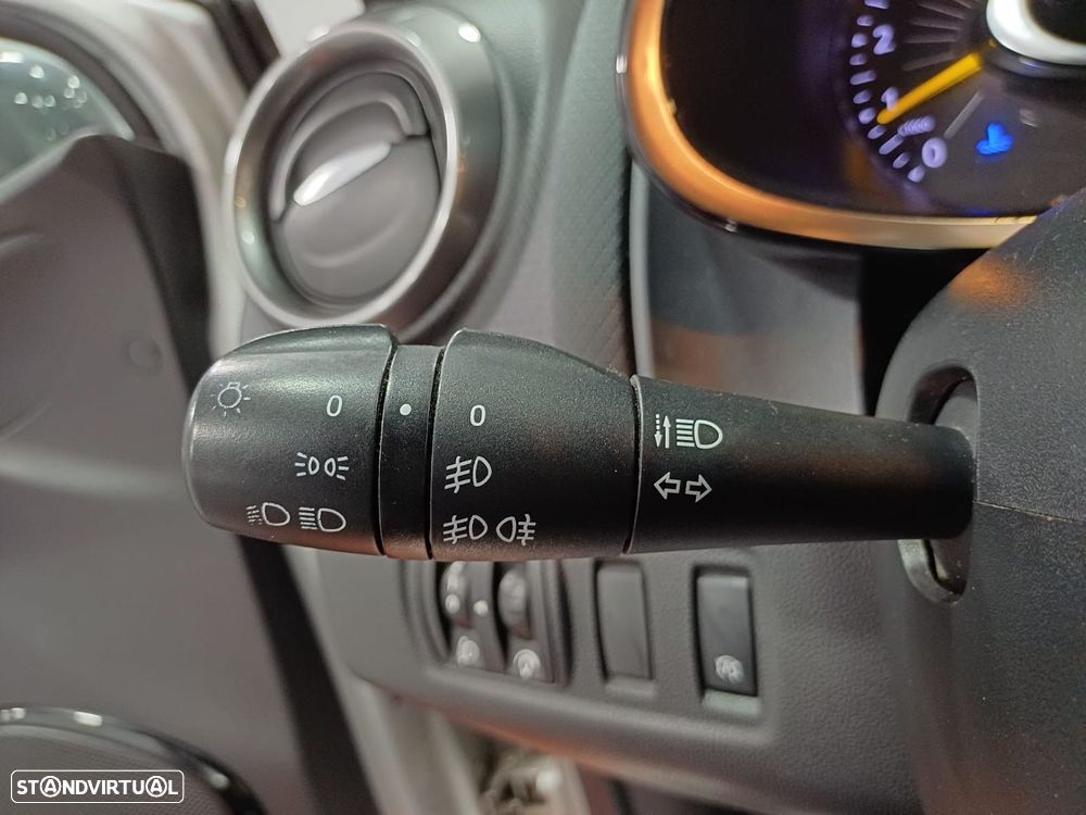 Renault Clio 1.5 dCi Limited - 17