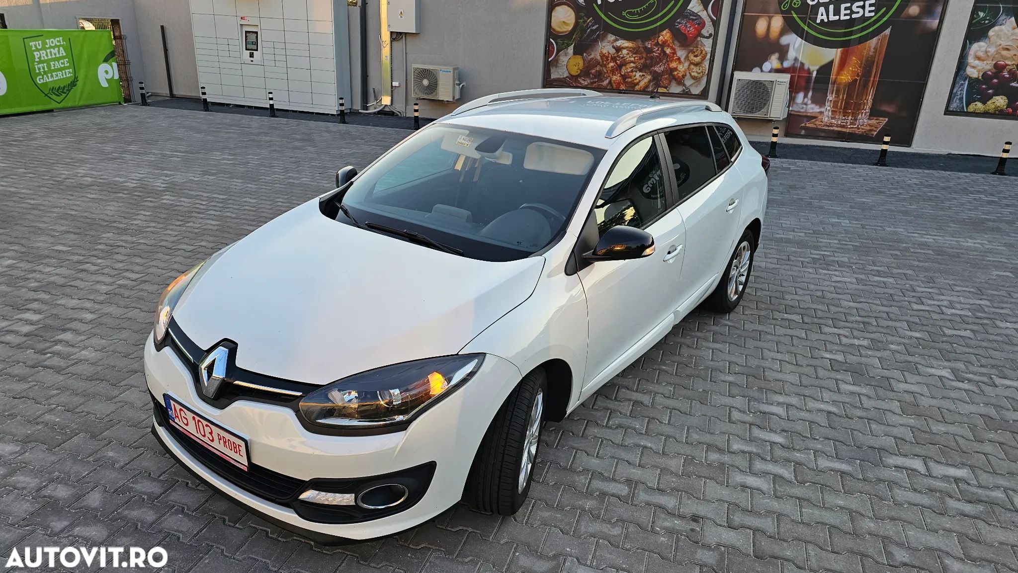 Renault Megane 1.5 dCi Dynamique - 1