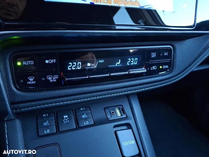 Toyota Auris 1.8 L VVT-i Hybrid Luna - 24