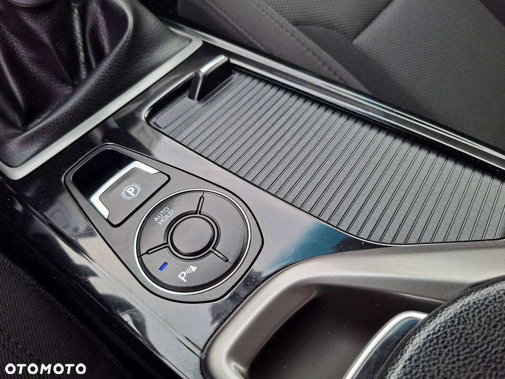 Hyundai i40 Kombi 1.7 CRDi Premium - 26