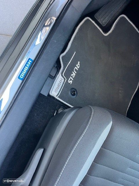 Toyota Auris Touring Sports - 6