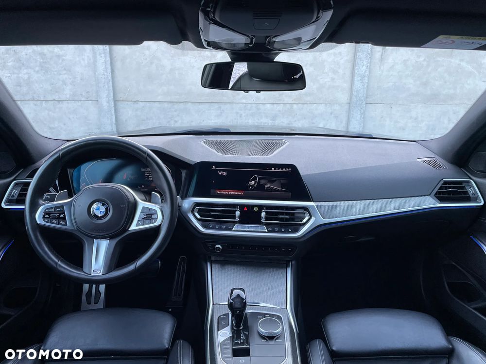 BMW Seria 3 320d xDrive M Sport Shadow - 26