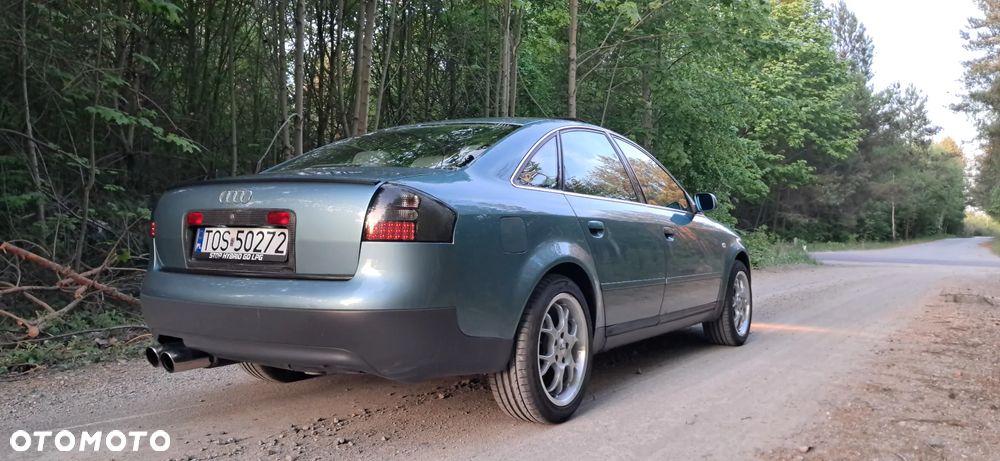 Audi A6 Limousine 2.4 - 7