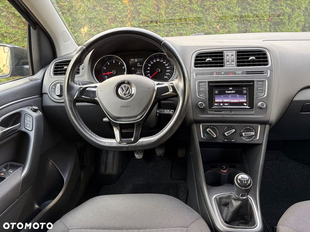 Volkswagen Polo 1.2 TSI Blue Motion Technology Comfortline - 12