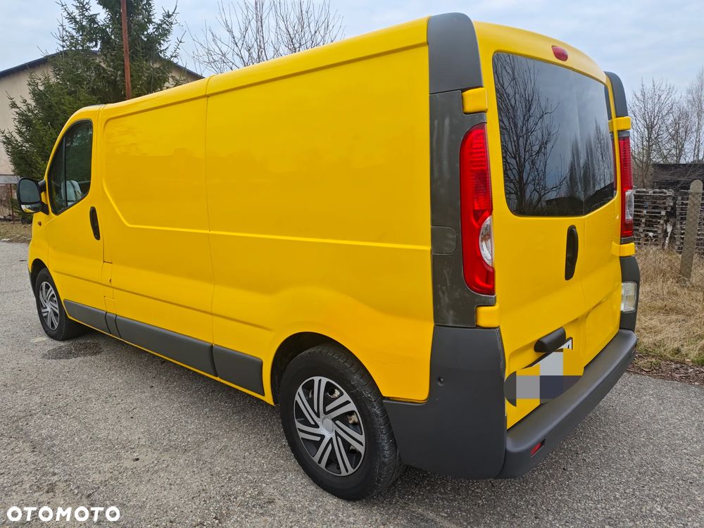 Opel Vivaro - 2
