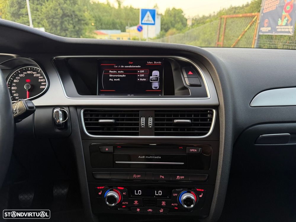 Audi A4 Avant 2.0 TDI Business Line - 30