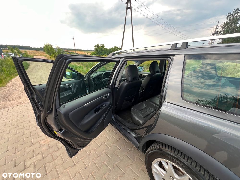 Volvo XC 70 - 12