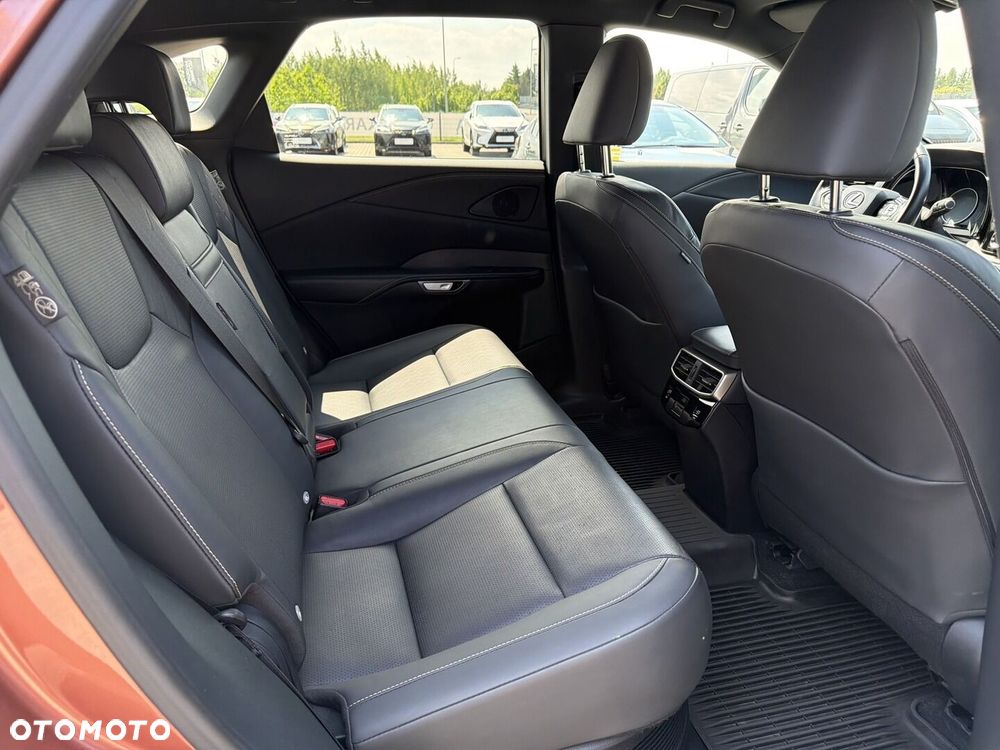 Lexus RX - 10