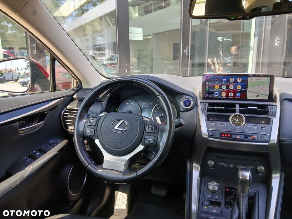 Lexus NX 300h Business Edition AWD - 5