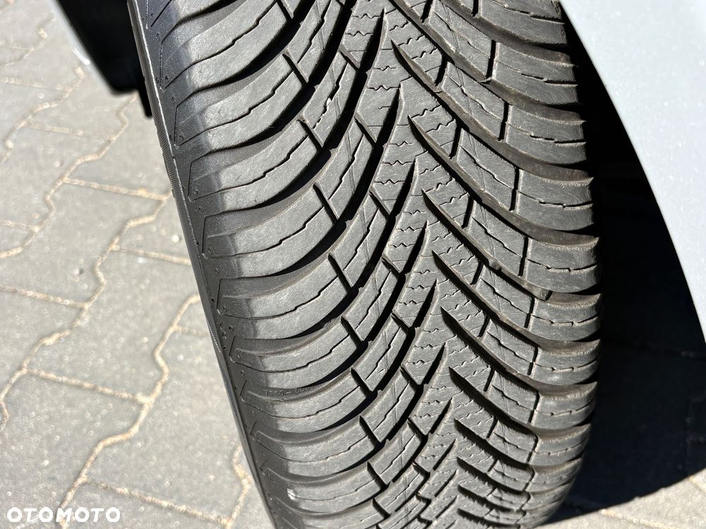 Mercedes-Benz Klasa B 150 Autotronic - 33