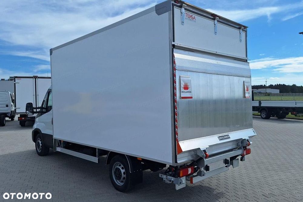 Iveco Daily 35S18 Kontener 8EP + Winda 3.0 180KM - 3