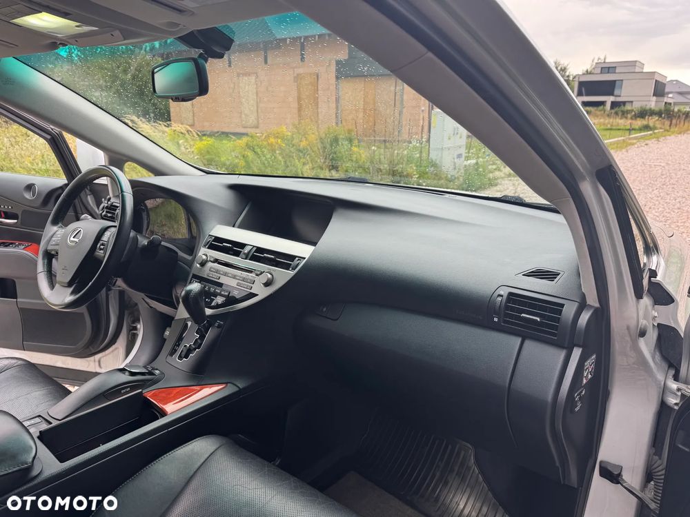 Lexus RX - 21