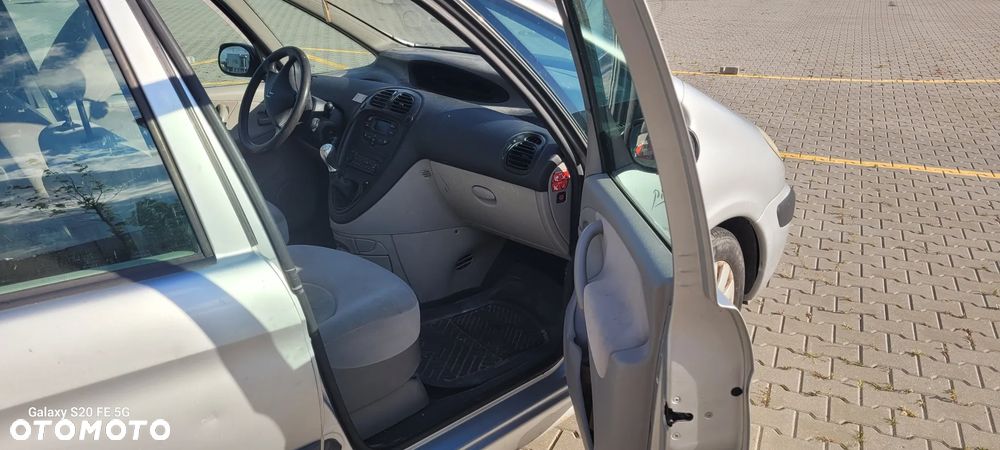 Citroën Xsara Picasso 2.0 HDI Control+ (ex) - 23