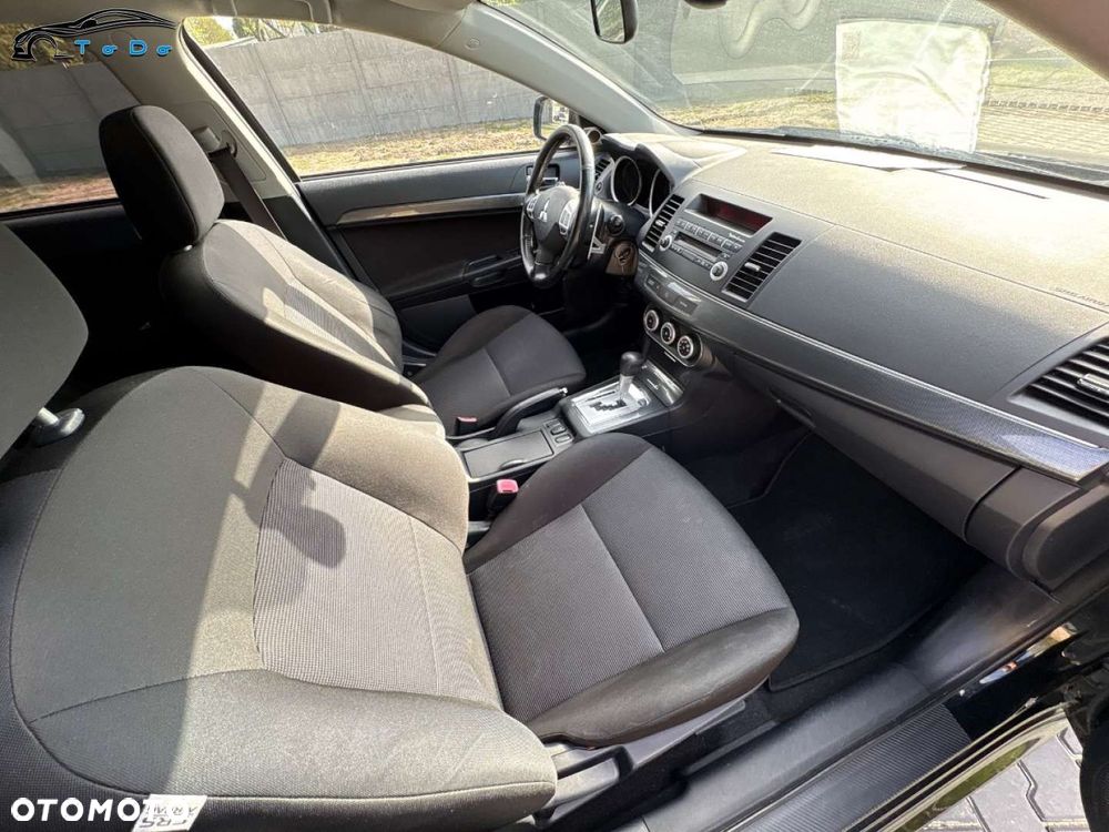 Mitsubishi Lancer 1.8 Invite CVT - 27