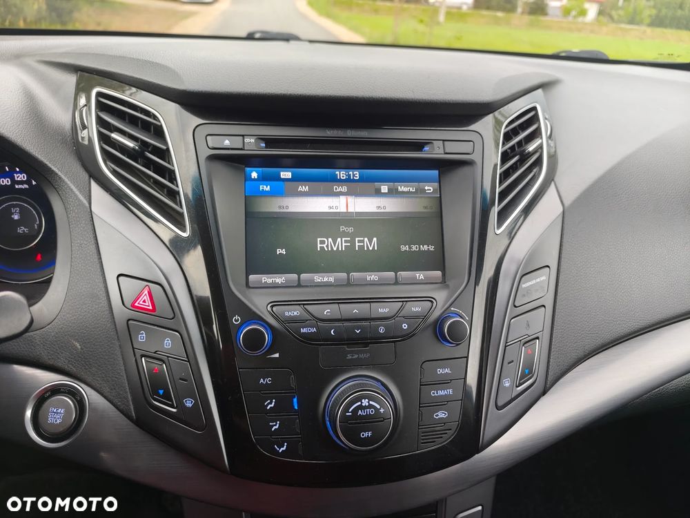 Hyundai i40 Kombi blue 1.7 CRDi DCT Premium - 24