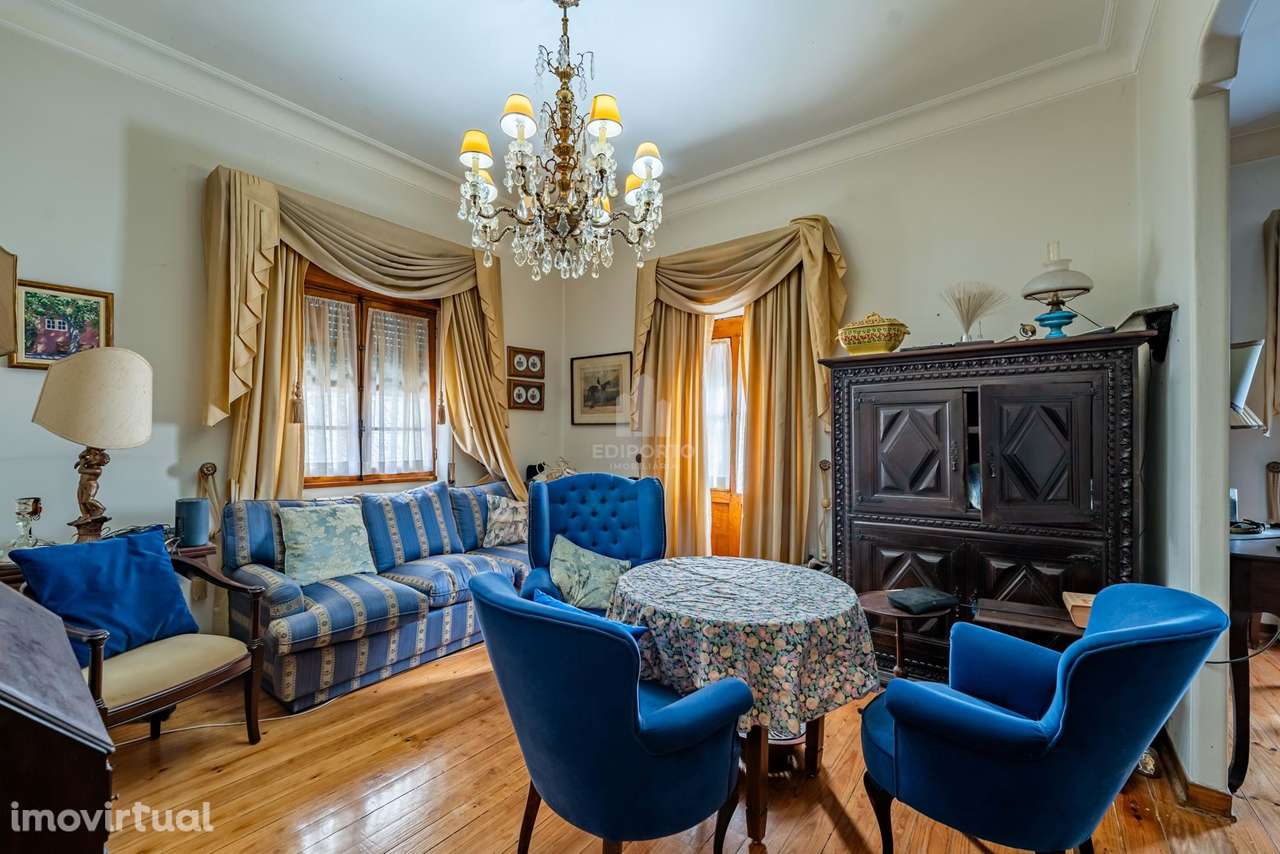 Moradia 3 frentes, na Rua Soares dos Reis, zona Prime de Gaia - RESERV - Grande imagem: 3/26