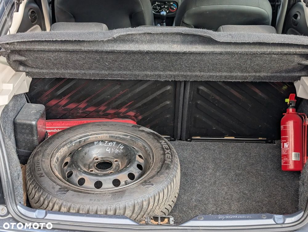 Peugeot 206 plus - 30