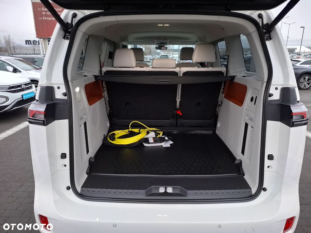 Volkswagen ID. Buzz - 16