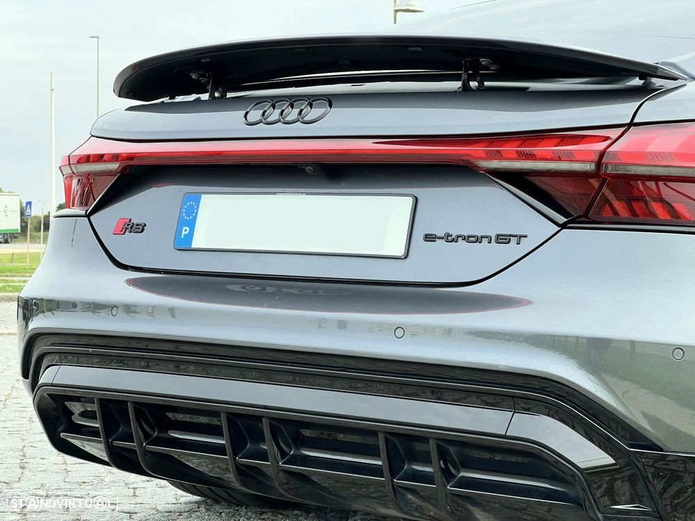 Audi RS e-tron GT quattro - 7