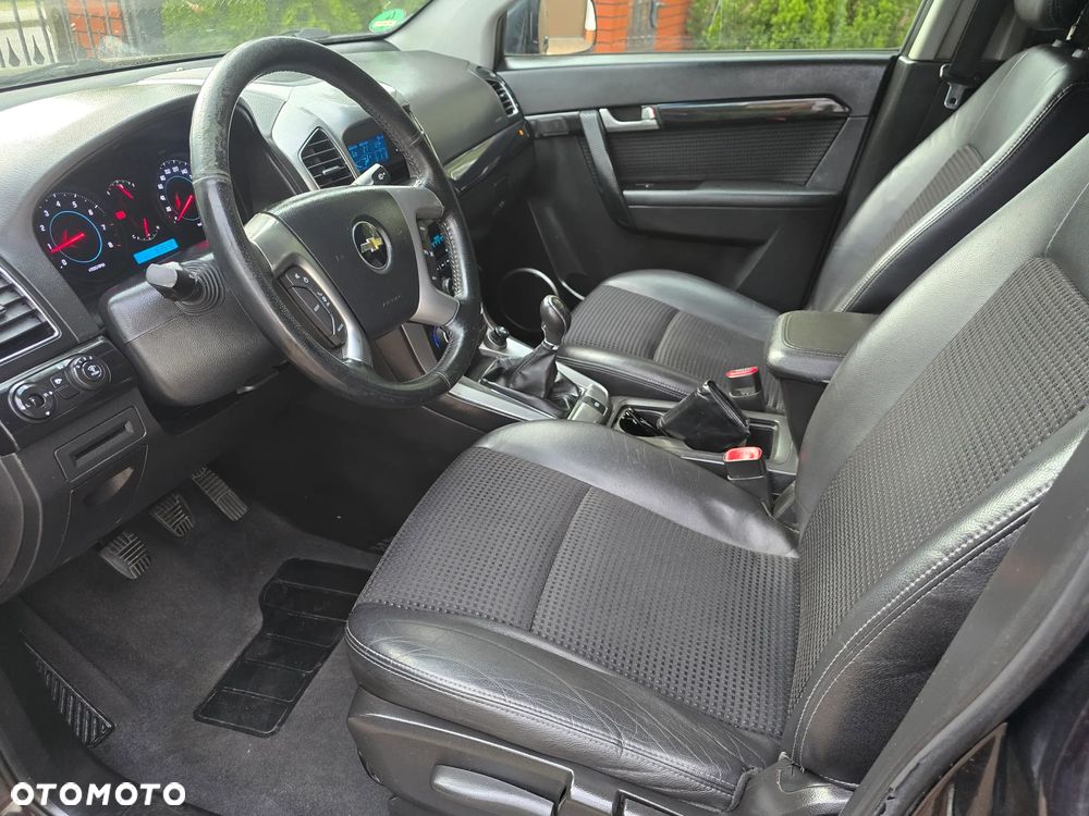 Chevrolet Captiva 2.4 2WD LT - 6