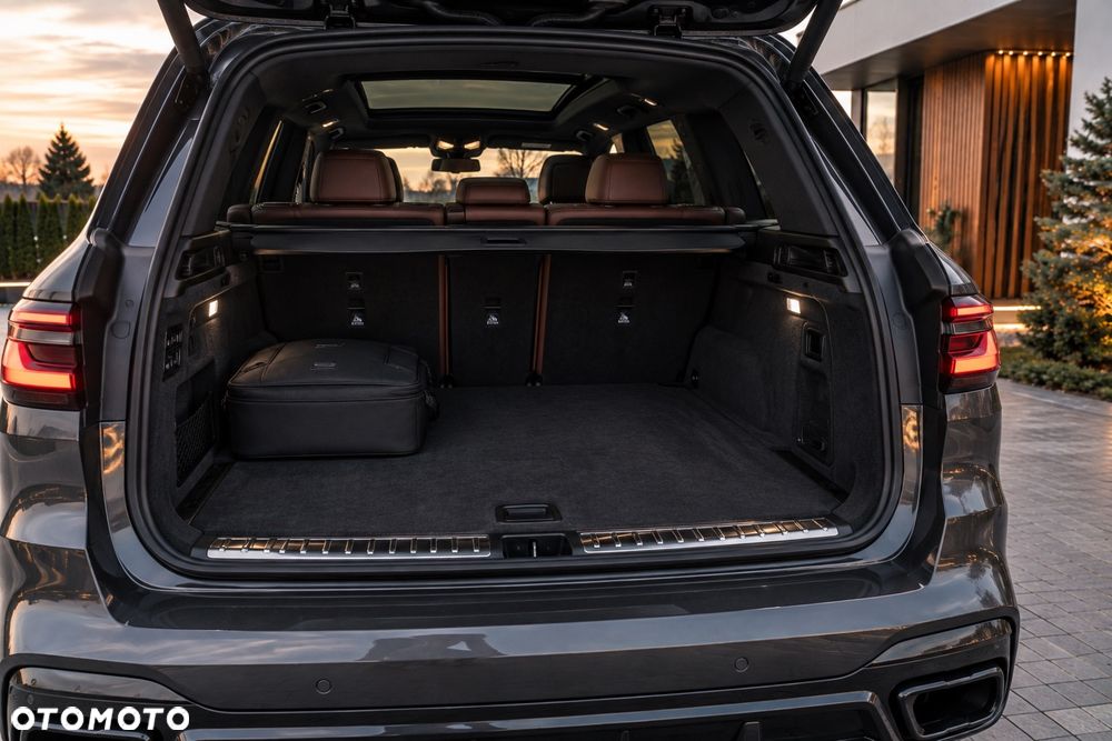BMW X7 xDrive40d mHEV Individual Edition sport - 21