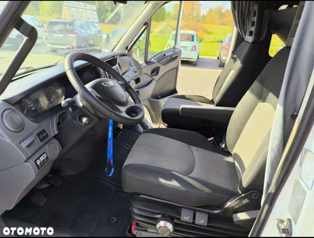 Iveco Daily - 25
